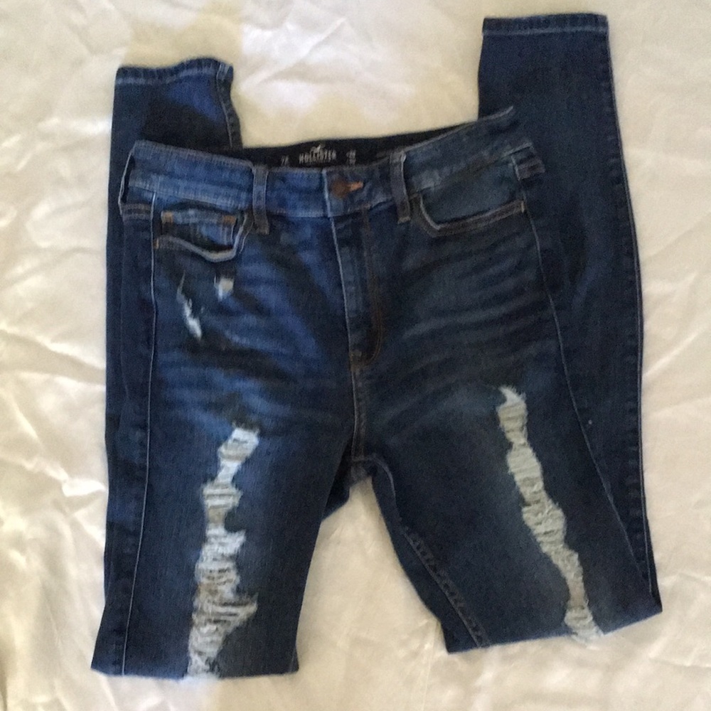 Distressed high rise super skinny